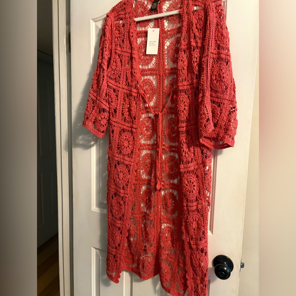 NWT Crotchet duster with tie OS